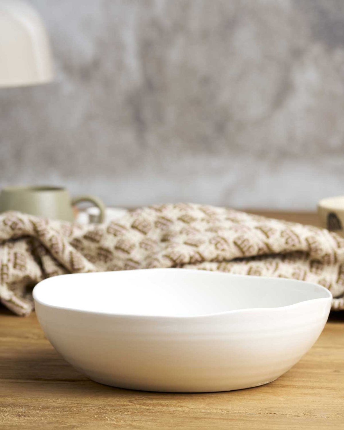 Serving Bowl / At Home