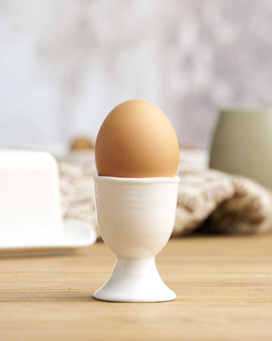 Set of 6 Egg Cups / At Home